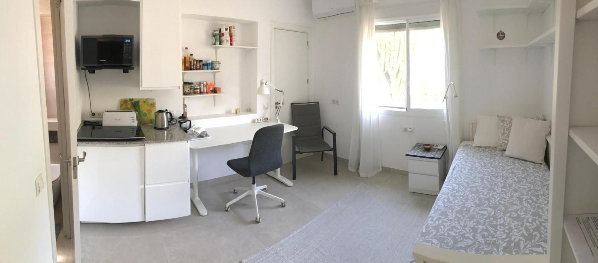 Studio Views Apartment, Cortijo Fruitful Hills Malaga Bagian luar foto